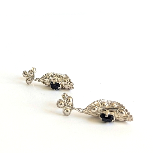 Heirloom Style Black Hematite Silver Dangle Earrings - Picture 3 of 6